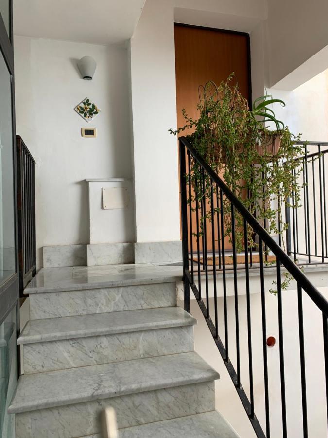 팔레르모 Palazzo Resuttana 아파트 외부 사진